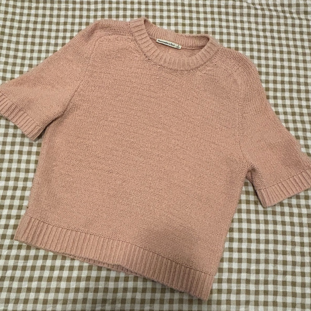 Abercrombie & Fitch Short-Sleeve Crewneck Sweater - Pink